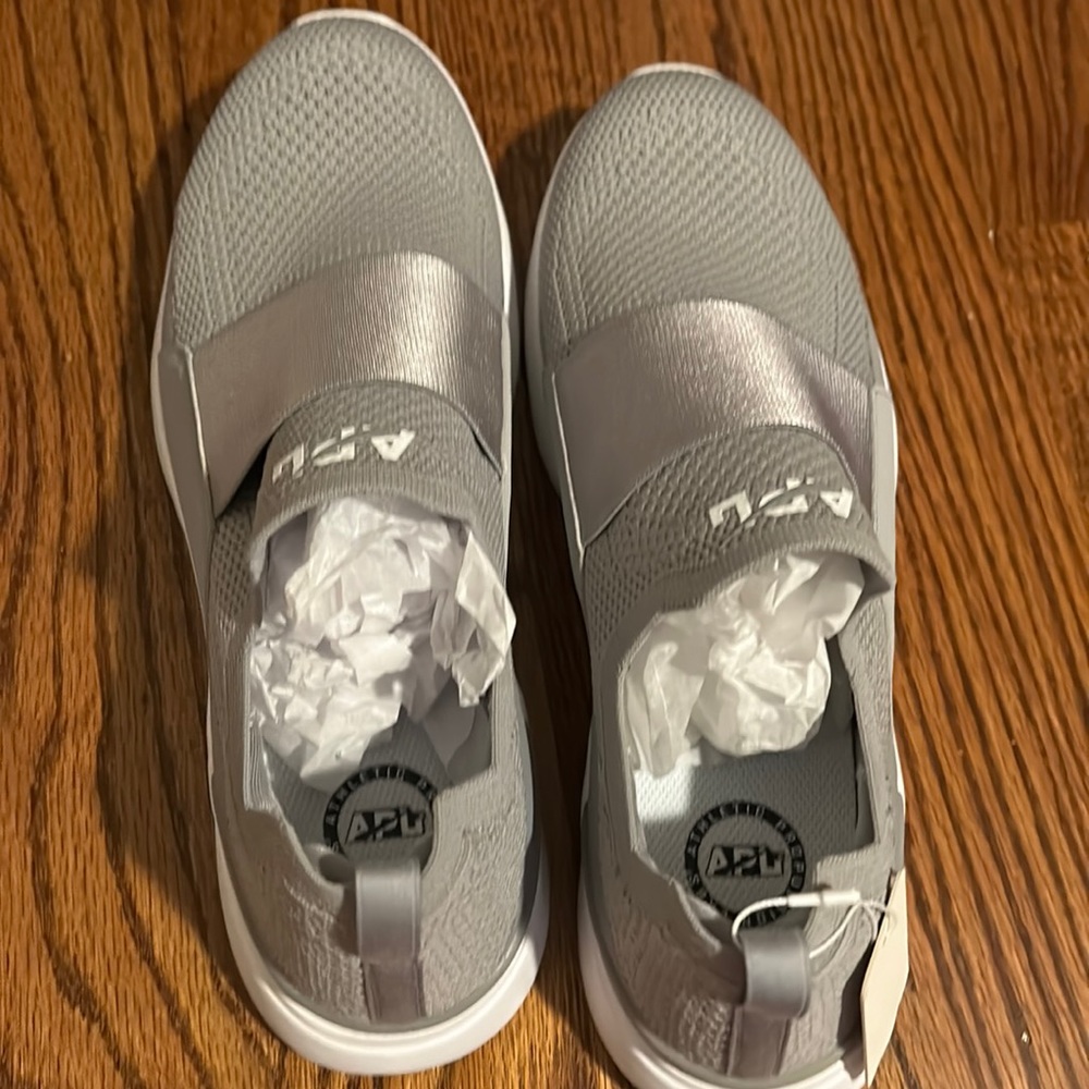 Lululemon APL NWT TechLoom Bliss Shoe, Sz 10.5